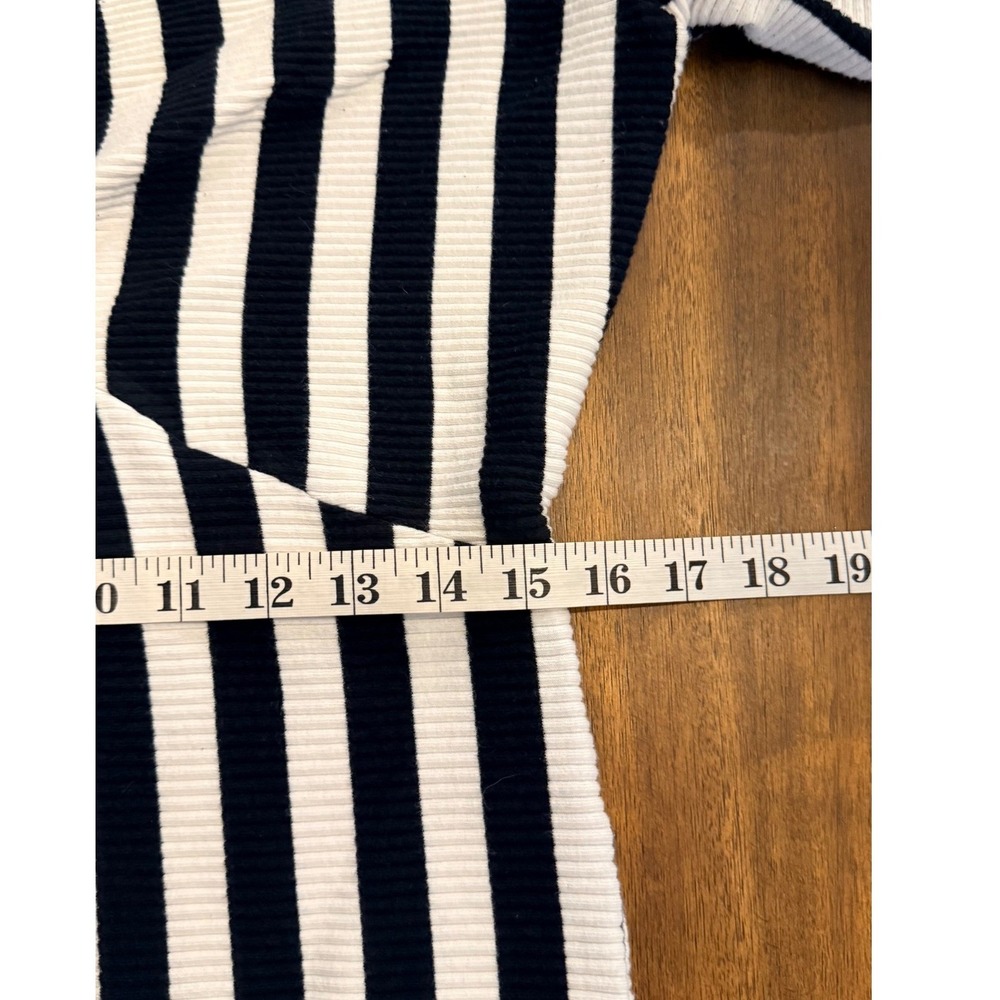 Lea & Viola Black White Striped Wide Leg Jumpsuit Twist Front V Neck Size Large - Picture 12 of 13